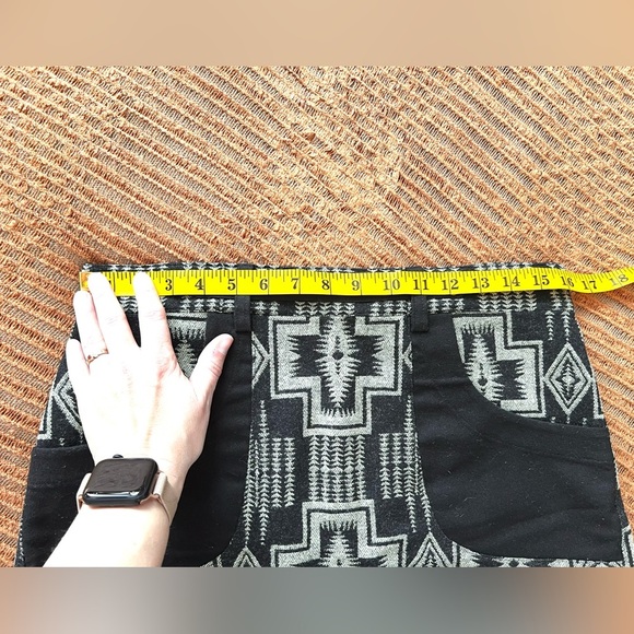 Pendleton Limited “Portland Collection” Wool Mini Skirt. Large. - Picture 9 of 12